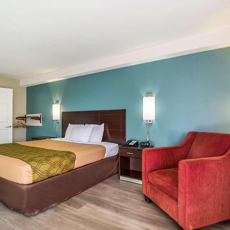 Econo Lodge Inn & Suites I-65 Brooks Exteriér fotografie