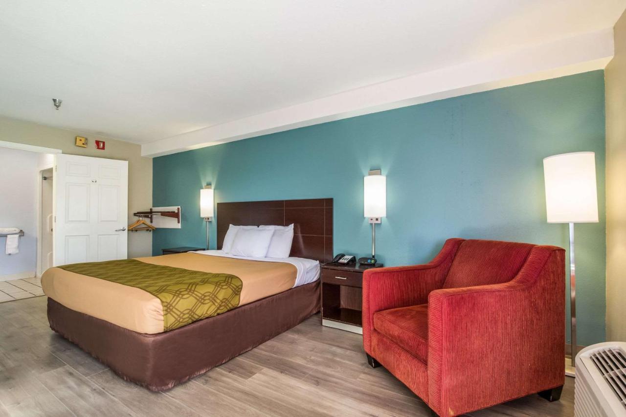 Econo Lodge Inn & Suites I-65 Brooks Exteriér fotografie